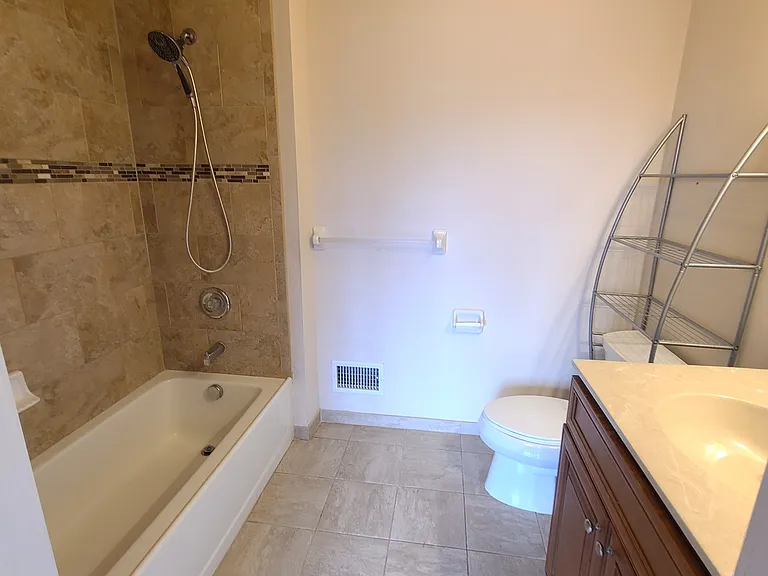 459 Main St #3 — Photo 5