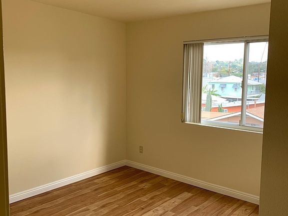 5th image of 2245 Las Colinas Ave APT 201