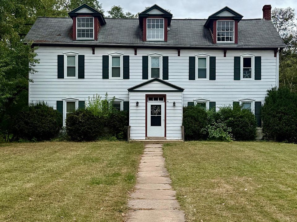 1st image of 34 Brown St #1