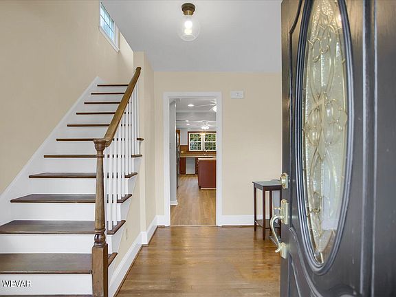 3rd image of 1409 Mansel Ave