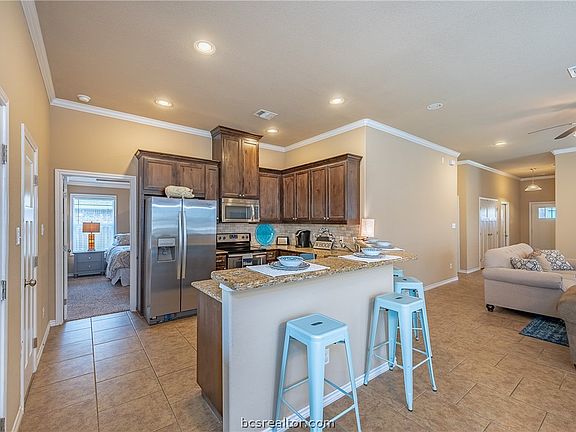 2nd image of 3519 Davidson Dr
