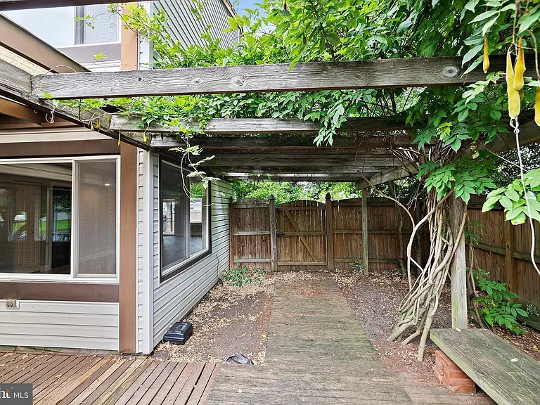 511 Avondale Dr — Photo 65