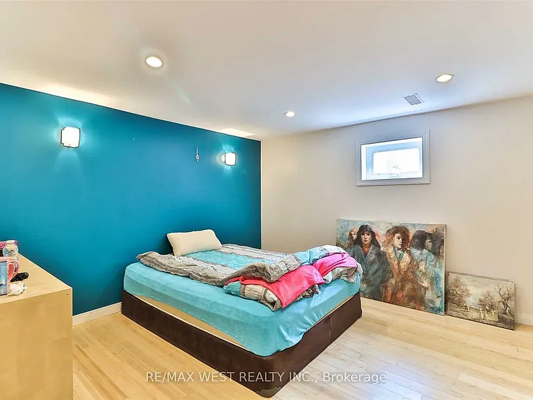 2354 Gareth Rd #MAIN — Photo 14