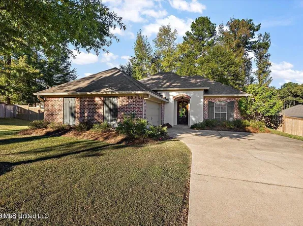 902 Timberton Dr, Pearl, MS 39208