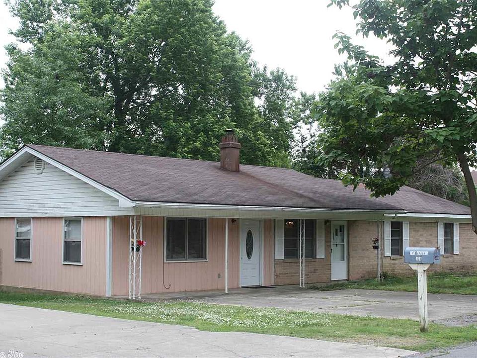 1st image of 410 Cherry St