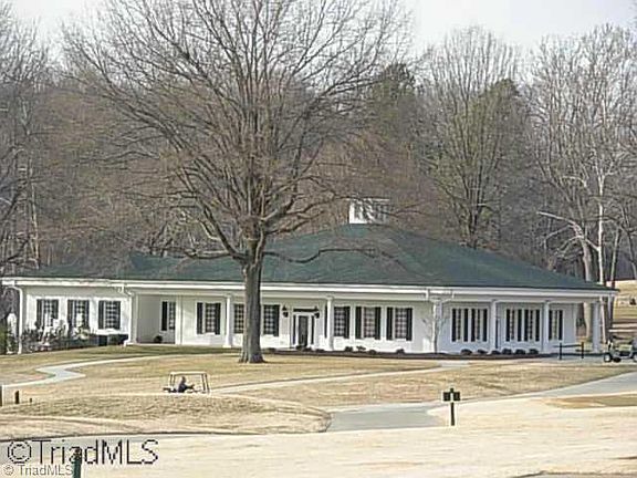 4th image of 124 Medinah Dr