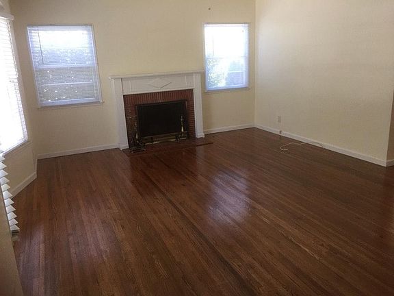 2nd image of 4538 Blackthorne Ave