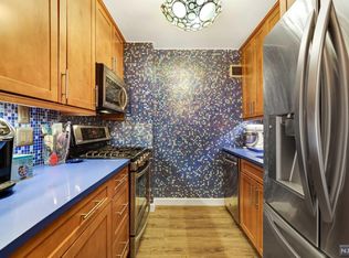 555 North Ave APT 16W, Fort Lee, NJ 07024