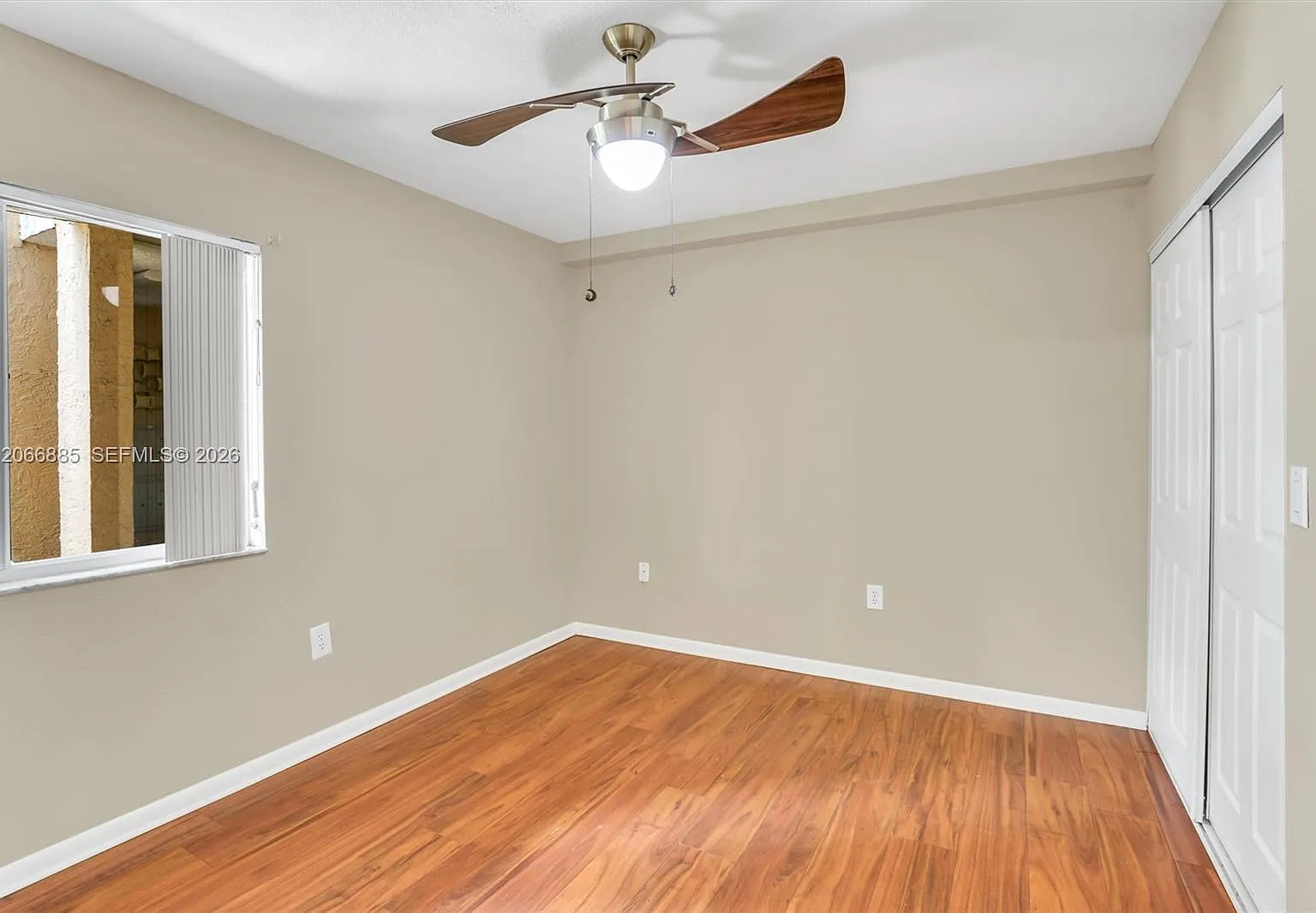 Weldon Condominium I — Photo 3