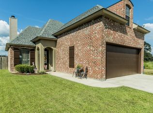 211 Range Dr, Lafayette, LA 70508