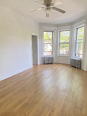 4th image of 327 Cornelia St #2