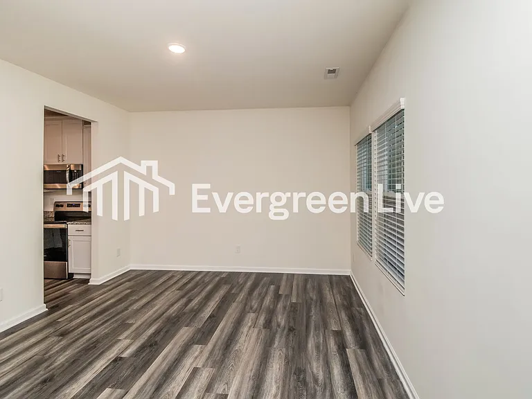 317 Wilson St — Photo 10