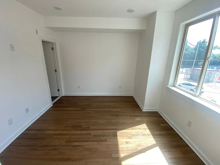 725 N 39th St — Photo 21