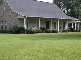 106 Claudes Rd, Colfax, LA 71417