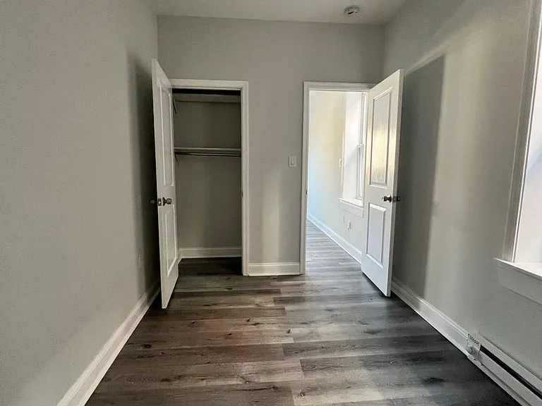 5040 Walnut Street — Photo 3