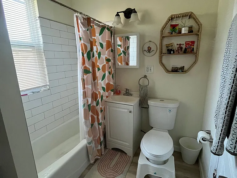 652 Van Buren St NE #2 — Photo 7