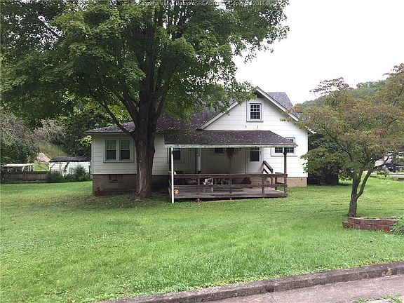 5th image of 863 Chestnut St