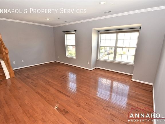 4th image of 109 Pinecove Ct