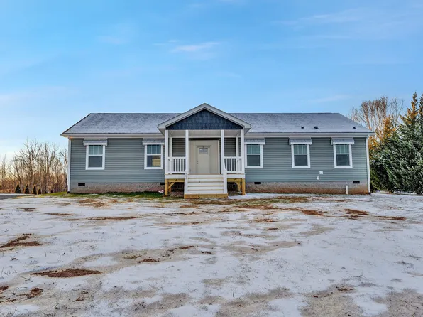 803 Greenhouse Rd, Glade Hill, VA 24092