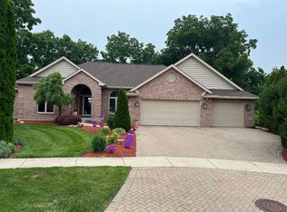 585 Edelweiss Ct, Antioch, IL 60002
