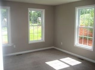 48 Mitchell Pond Rd, Windham, NH 03087