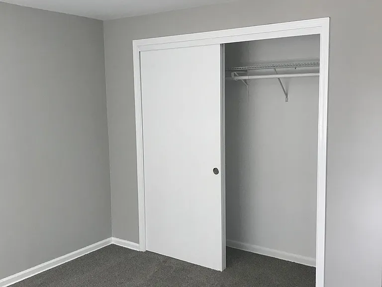 State Street Apartment — Photo 5