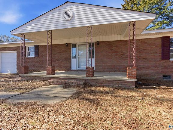 3rd image of 301 Holloway St NW