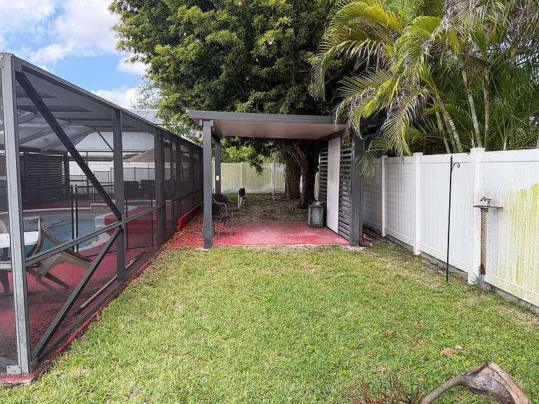 147 Alcazar St — Photo 3