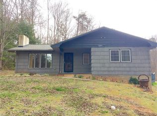 521 Bryson Rd, Candler, NC 28715