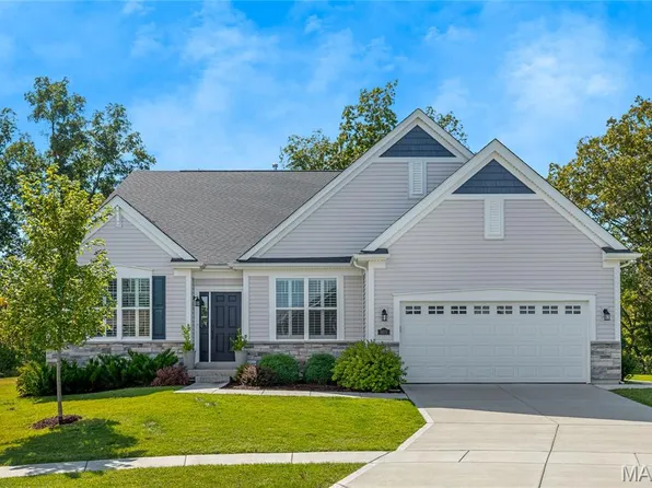 905 Upland Ct, O'Fallon, MO 63368