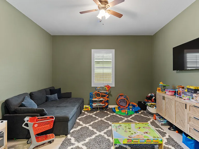 12637 N 143rd Dr — Photo 23