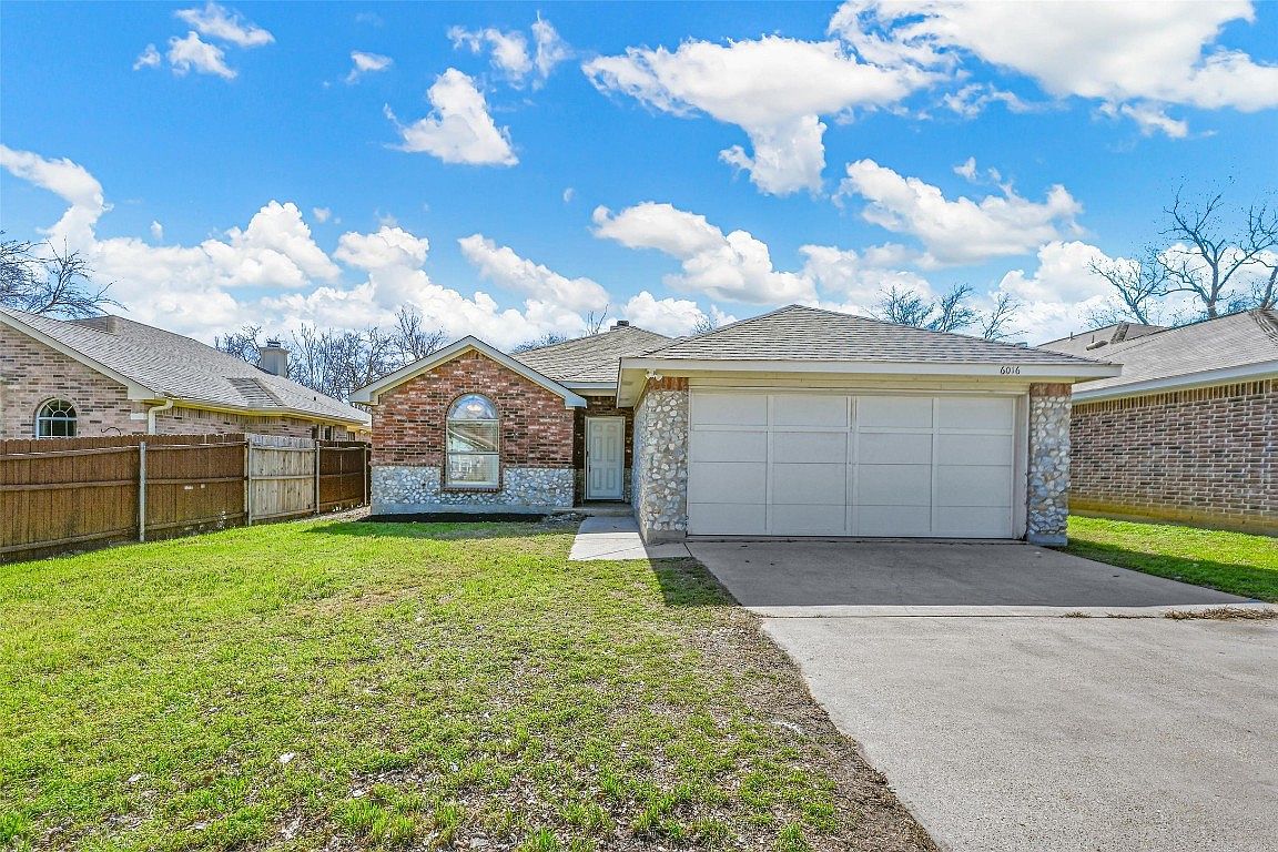 6016 Rich St Fort Worth TX 76112 Zillow