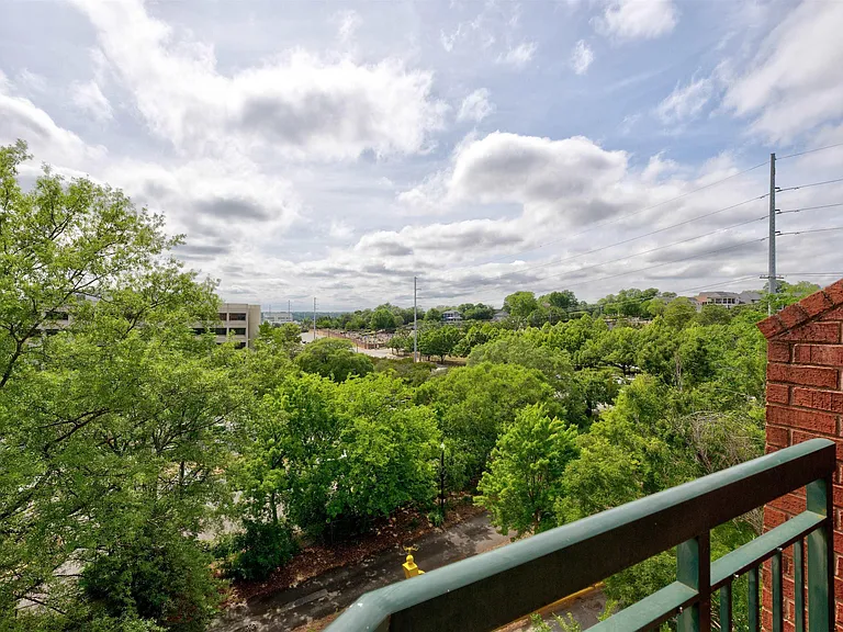 900 Taylor St #401 — Photo 32