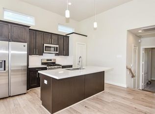 135 Knightsbridge Park Ln, Houston, TX 77018