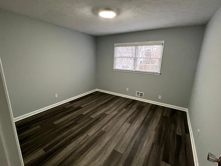 6959 Lockridge Dr — Photo 31