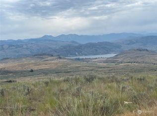 167 Point Dr, Oroville, WA 98844