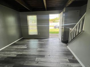 853 Moon Rd #B, Columbus, OH 43224