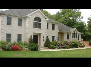 10 James Ave, Middleton, MA 01949