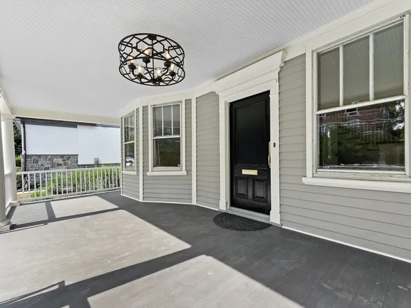 16 Kraft Ave, Bronxville, NY 10708