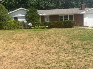 1643 Stanbridge Ave, Roseville, MN 55113