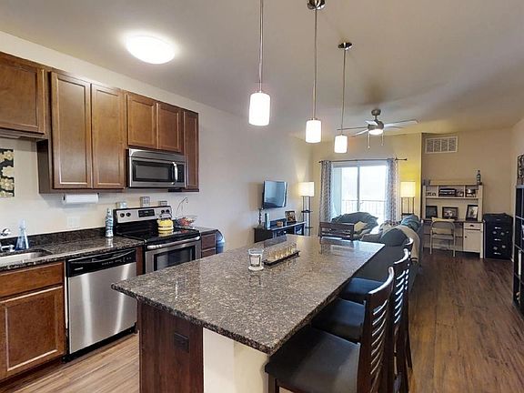 2nd image of 5020 Farwell St APT 204
