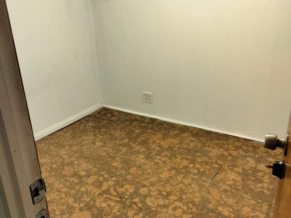 2nd image of 247 Bay 41 St #2