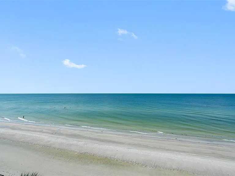 16550 Gulf Blvd #545 — Photo 59