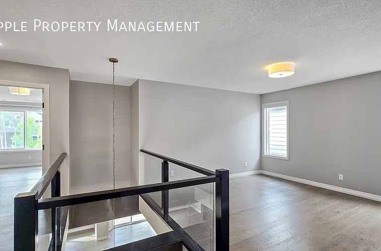 87 Legacy Glen Ter SE — Photo 12