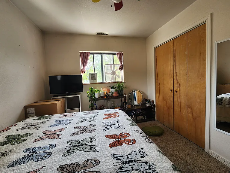 3135 E 7th Ave — Photo 14