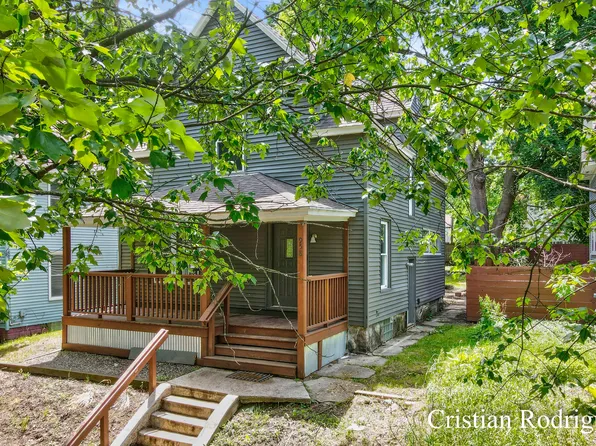 958 Dunham St SE, Grand Rapids, MI 49506