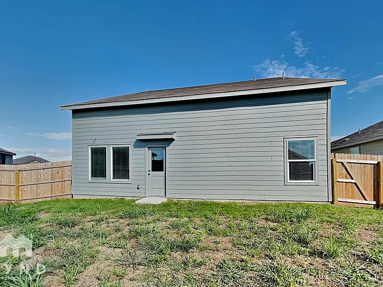 7127 Sapphire Rdg — Photo 23