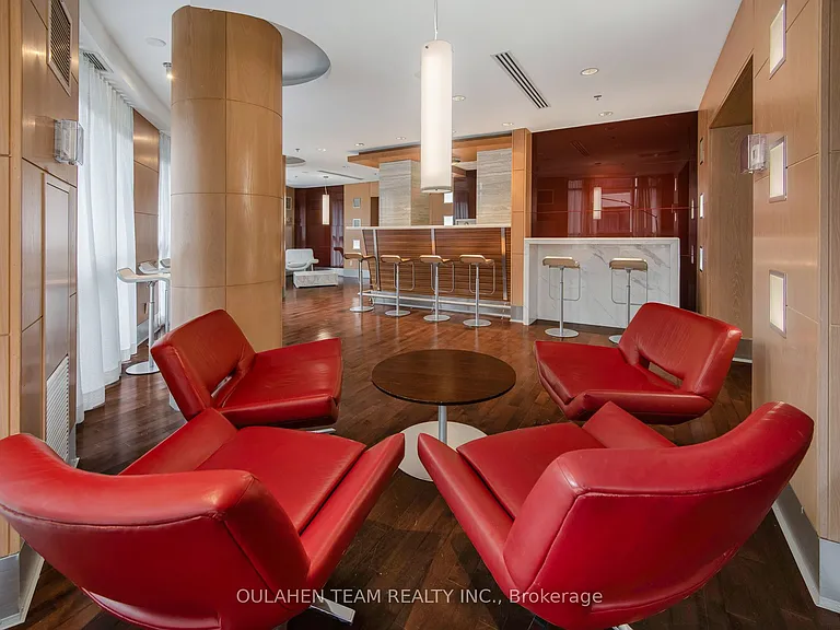 21 Carlton St #1105 — Photo 32