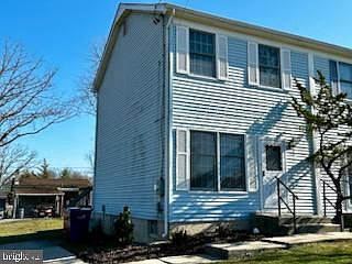 1st image of 27 Orchard Ave