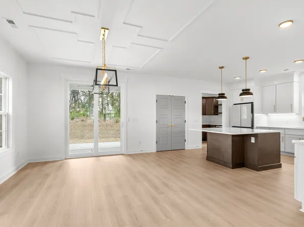 168 Arbor Ridge Cir, Conway, SC 29526